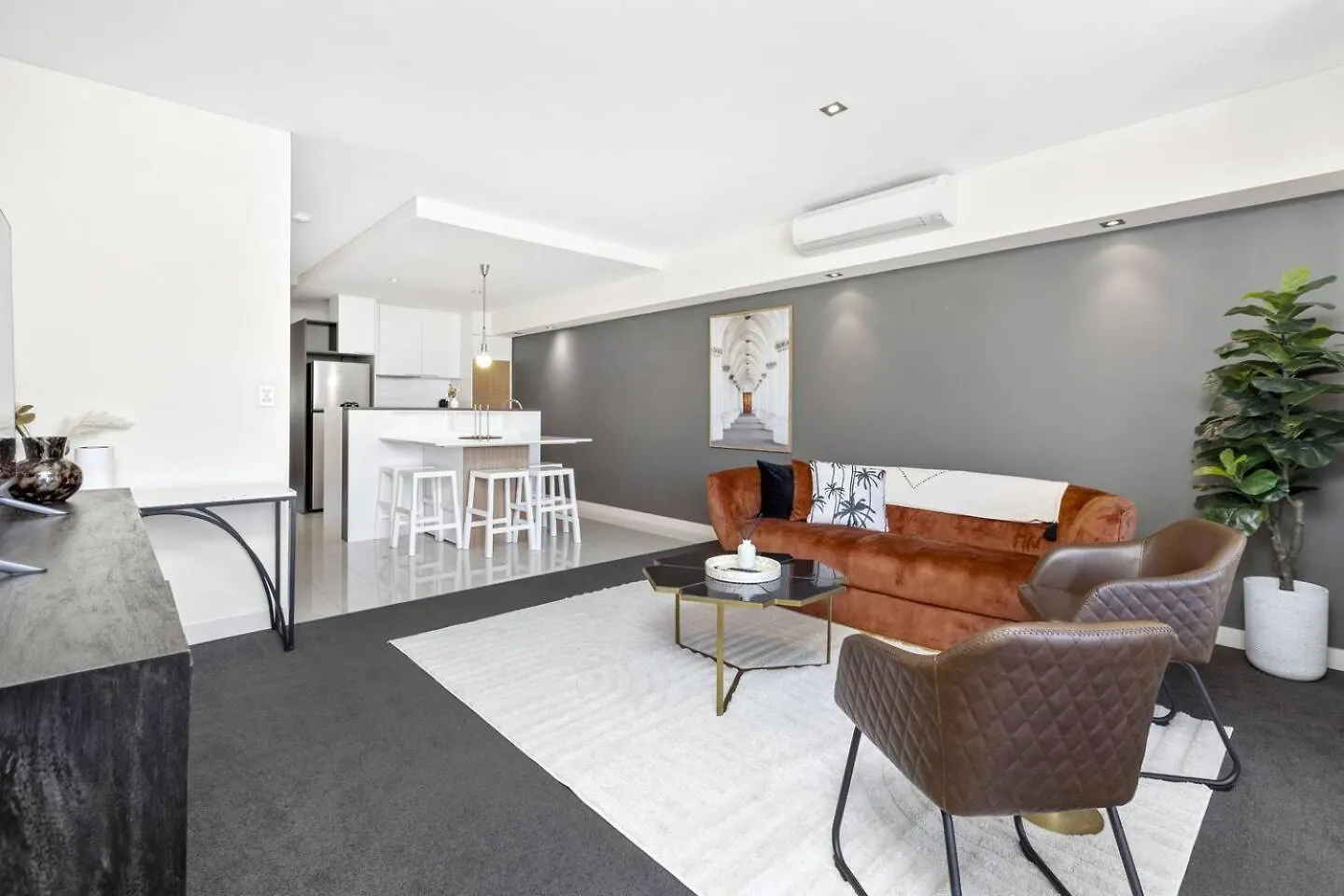 Urban Elegance 3Bdrm Catbus Perthcbd,Waca,Optus elérhetőségei